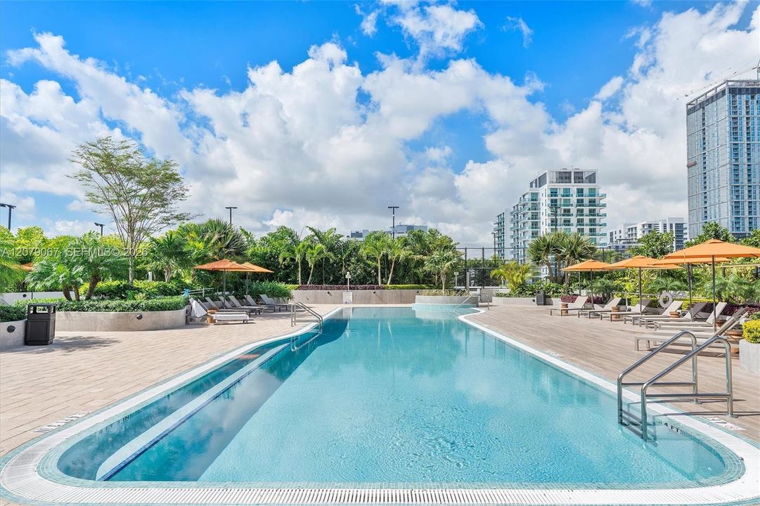 En Venta: $3,050,000 (4 camas, 5 baños, 2520 Pies cuadrados)