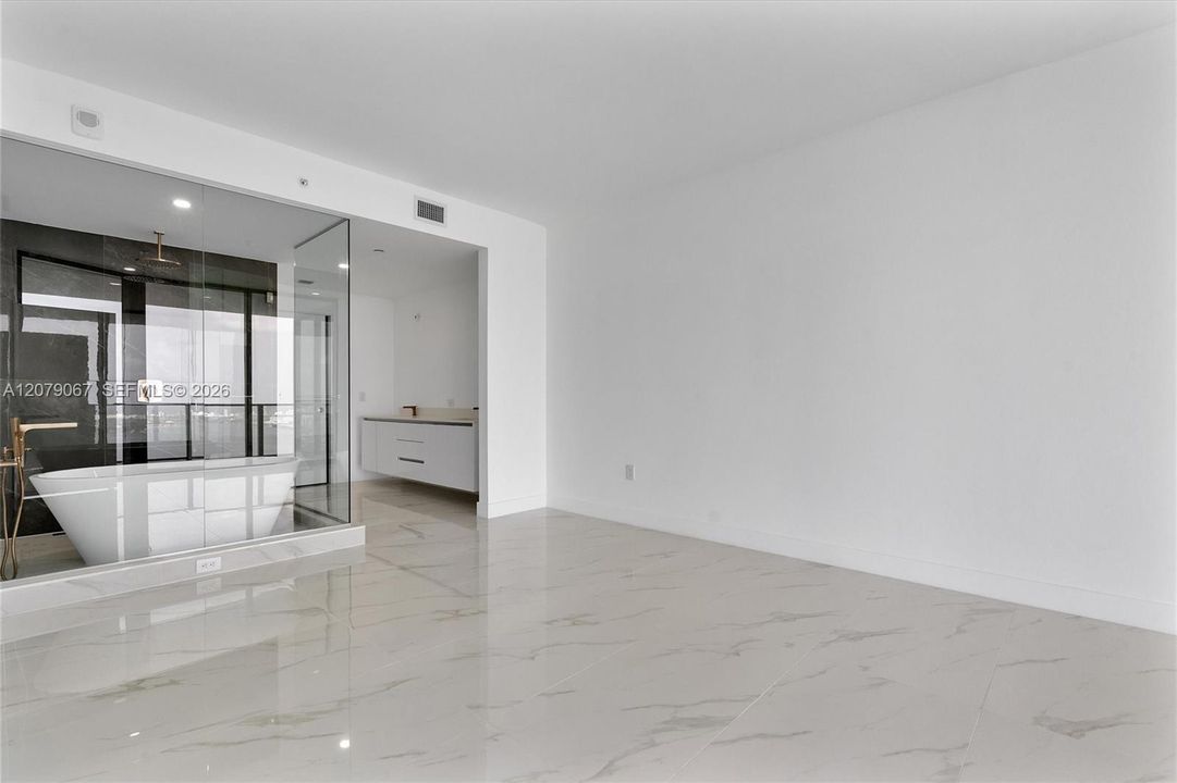 En Venta: $3,050,000 (4 camas, 5 baños, 2520 Pies cuadrados)