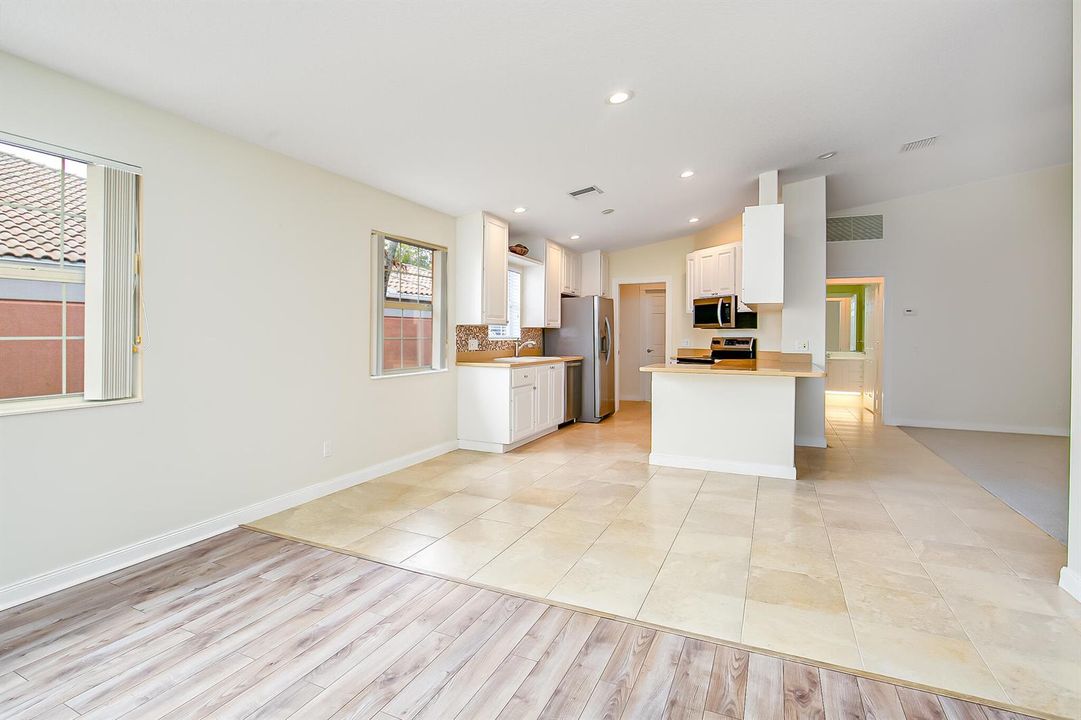 11320Pembroke-12