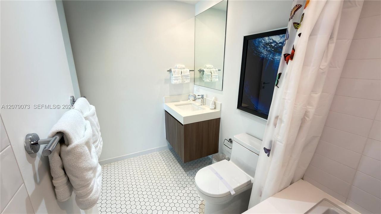 For Rent: $6,100 (3 beds, 2 baths, 1293 Square Feet)