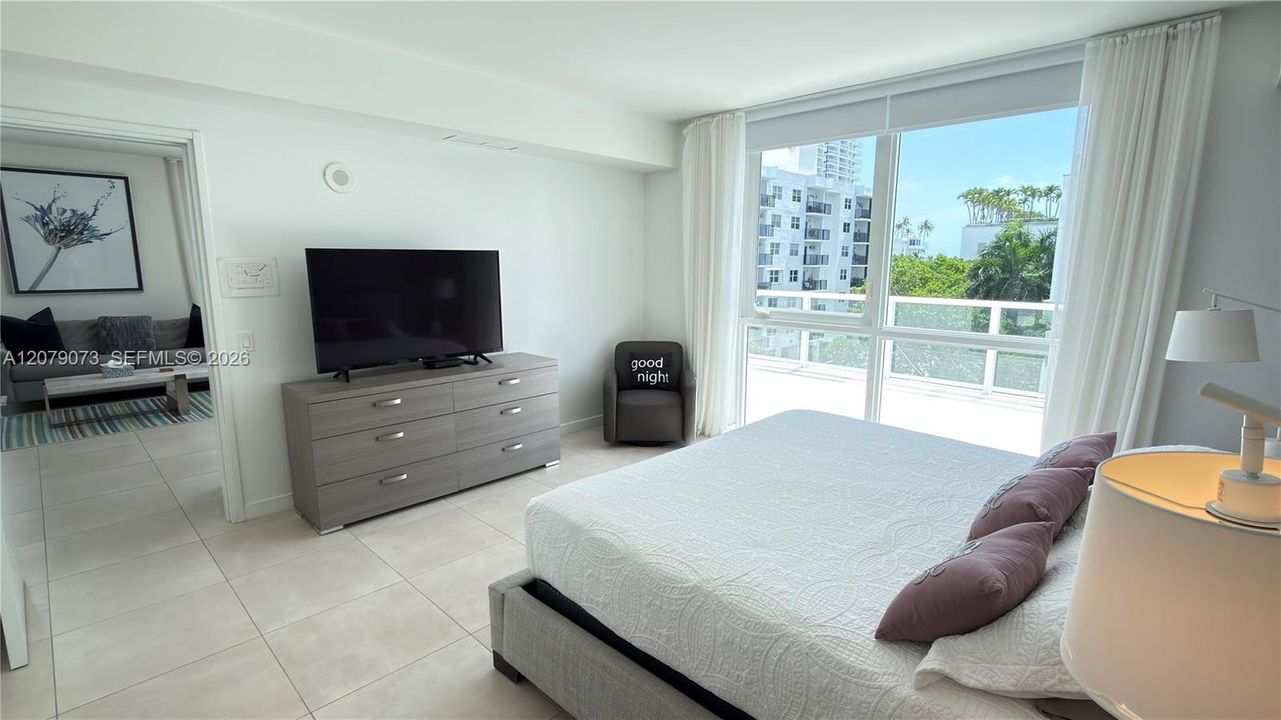 For Rent: $6,100 (3 beds, 2 baths, 1293 Square Feet)