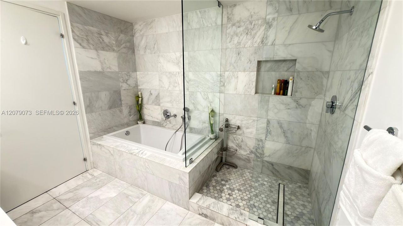 For Rent: $6,100 (3 beds, 2 baths, 1293 Square Feet)