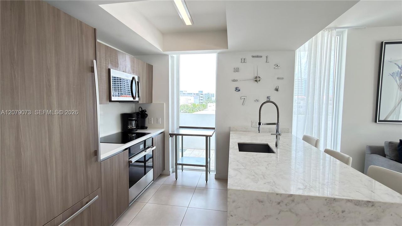 For Rent: $6,100 (3 beds, 2 baths, 1293 Square Feet)