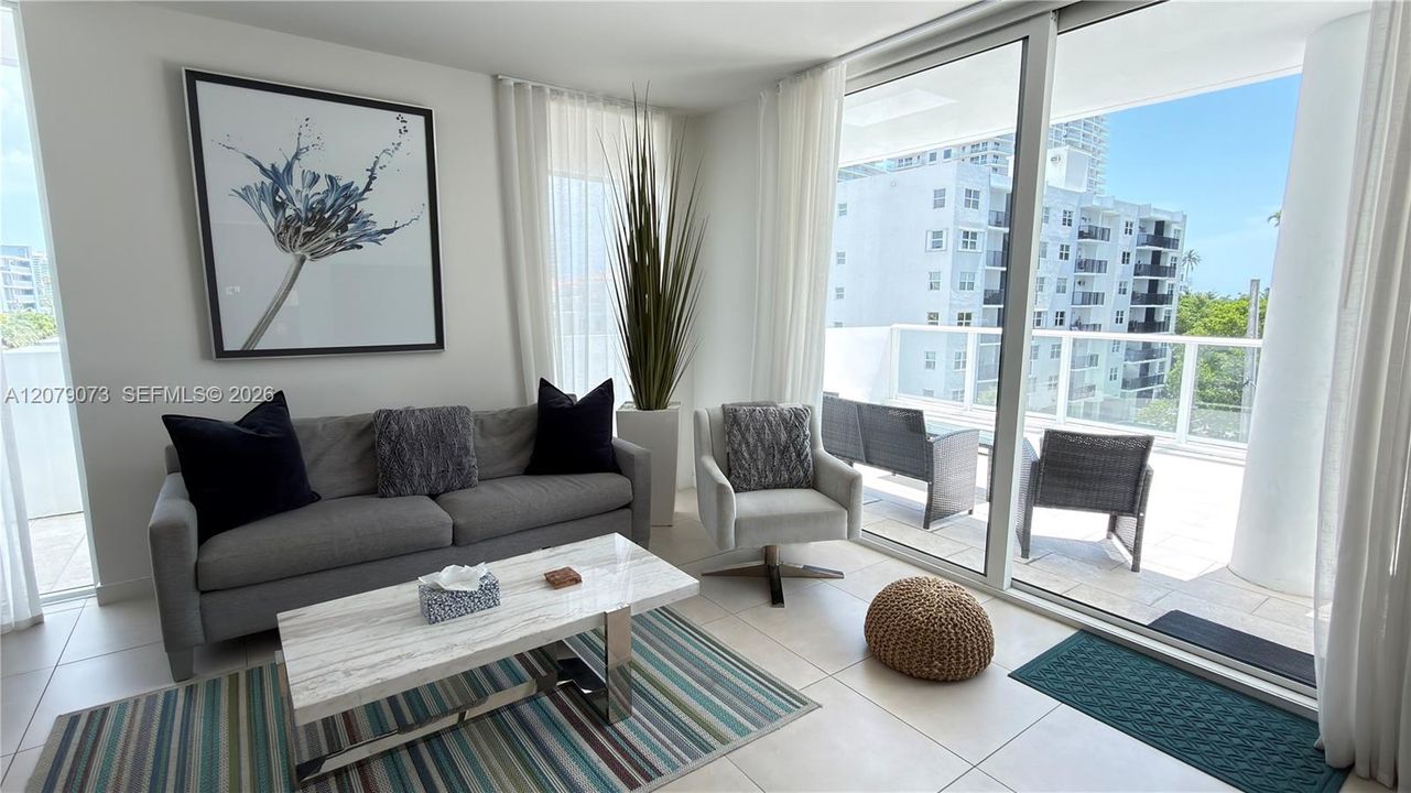 For Rent: $6,100 (3 beds, 2 baths, 1293 Square Feet)