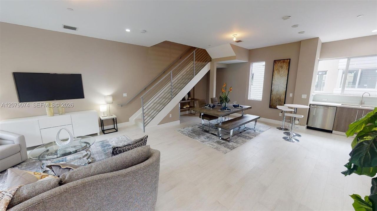 For Rent: $4,850 (3 beds, 3 baths, 1687 Square Feet)