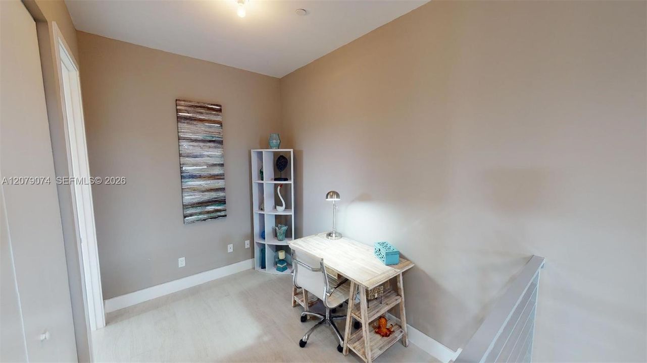 For Rent: $4,850 (3 beds, 3 baths, 1687 Square Feet)