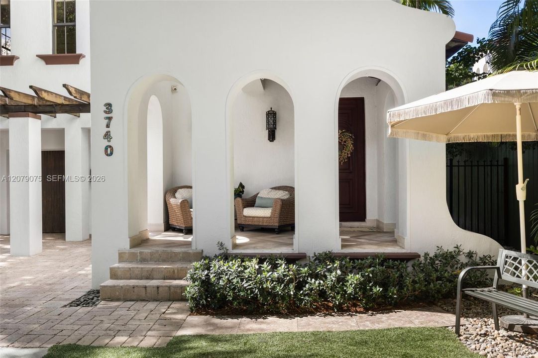 For Sale: $3,495,000 (4 beds, 4 baths, 3357 Square Feet)