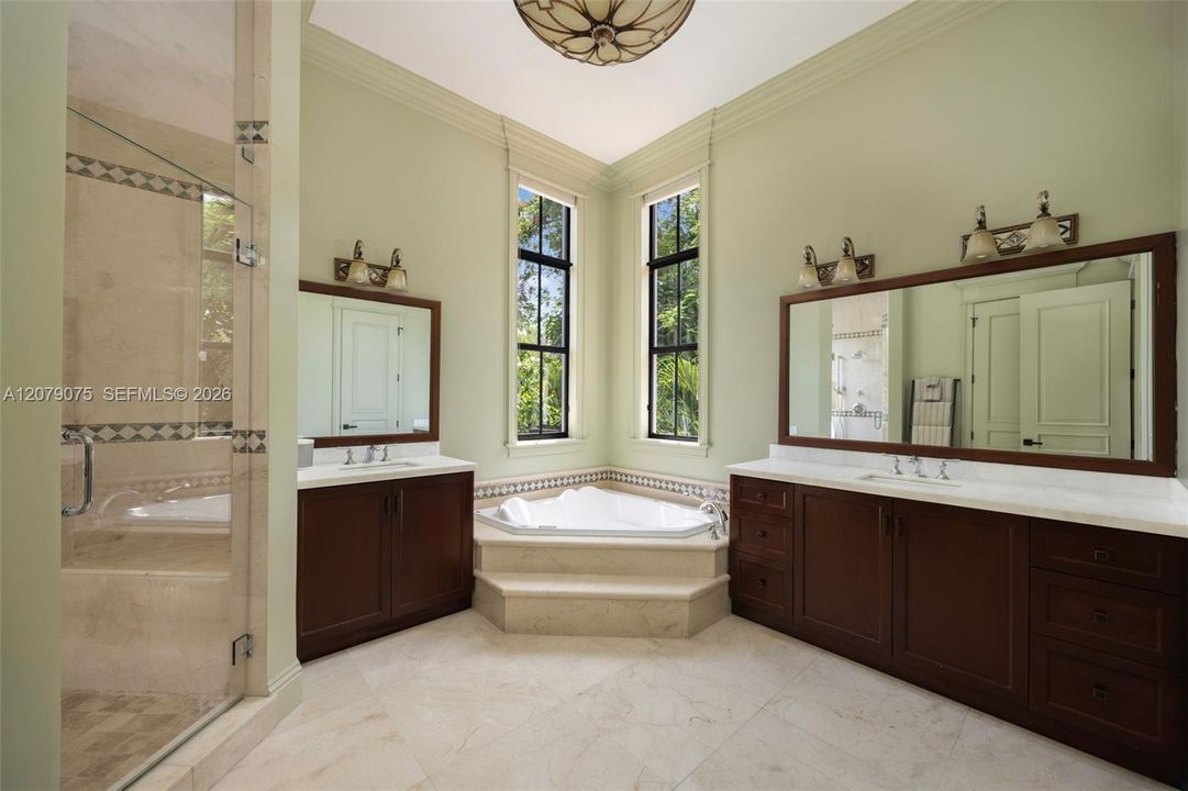 For Sale: $3,495,000 (4 beds, 4 baths, 3357 Square Feet)