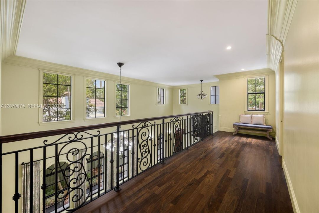 For Sale: $3,495,000 (4 beds, 4 baths, 3357 Square Feet)