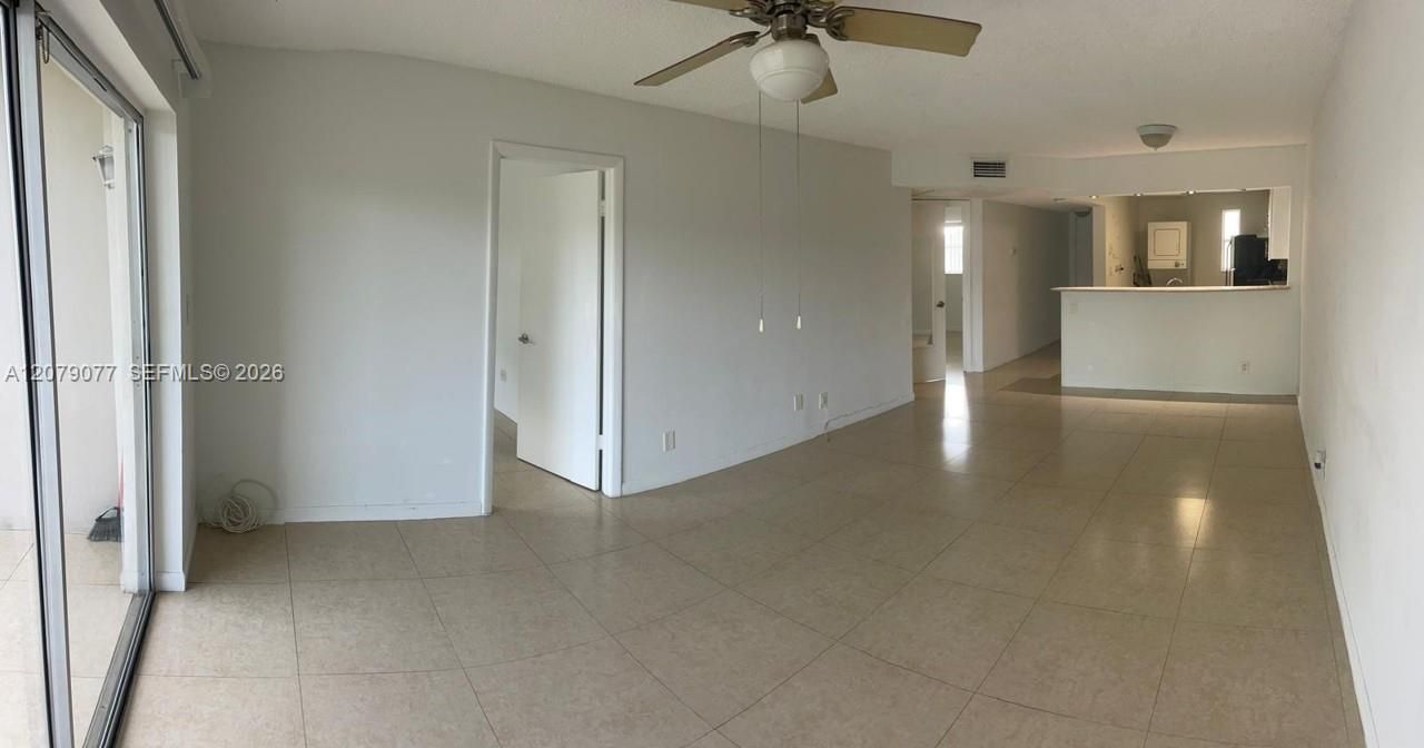 For Rent: $1,775 (2 beds, 2 baths, 949 Square Feet)
