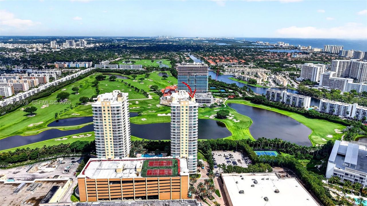 For Sale: $350,000 (2 beds, 2 baths, 1081 Square Feet)