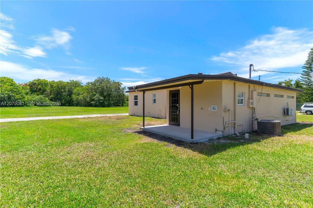 En Venta: $535,000 (3 camas, 2 baños, 1732 Pies cuadrados)