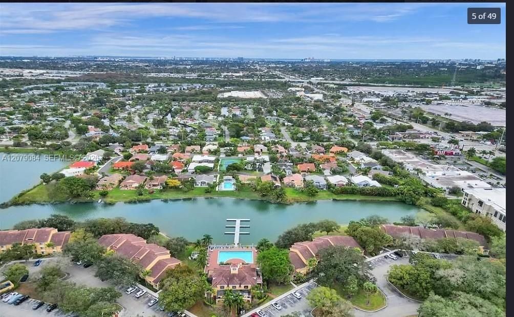 For Rent: $1,895 (1 beds, 1 baths, 834 Square Feet)