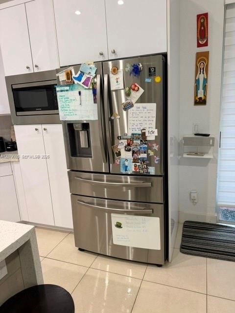 En Venta: $789,900 (3 camas, 2 baños, 1946 Pies cuadrados)