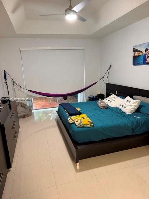 En Venta: $789,900 (3 camas, 2 baños, 1946 Pies cuadrados)