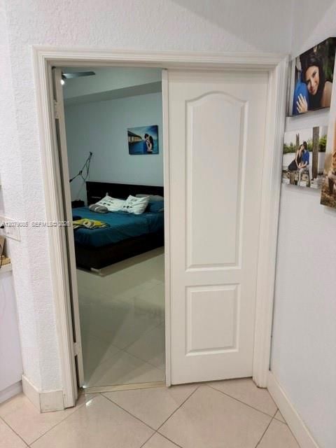 En Venta: $789,900 (3 camas, 2 baños, 1946 Pies cuadrados)