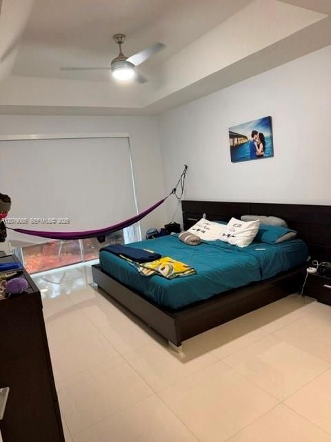En Venta: $789,900 (3 camas, 2 baños, 1946 Pies cuadrados)