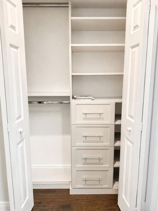 Closet 1