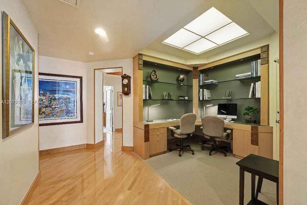 For Sale: $1,450,000 (3 beds, 3 baths, 2750 Square Feet)