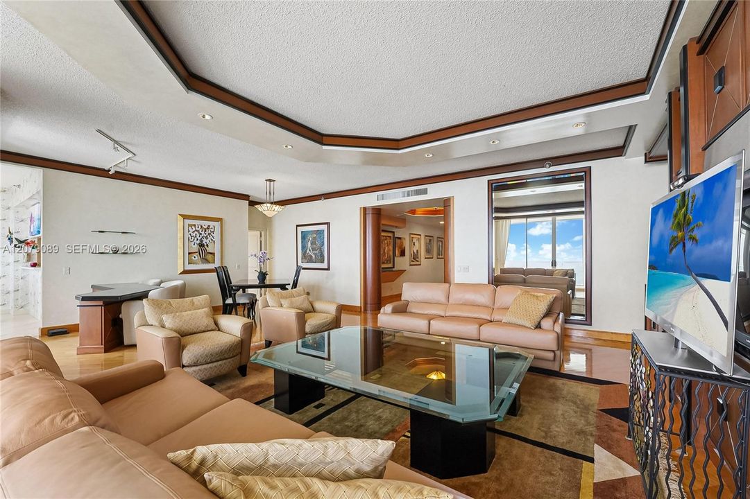 For Sale: $1,450,000 (3 beds, 3 baths, 2750 Square Feet)