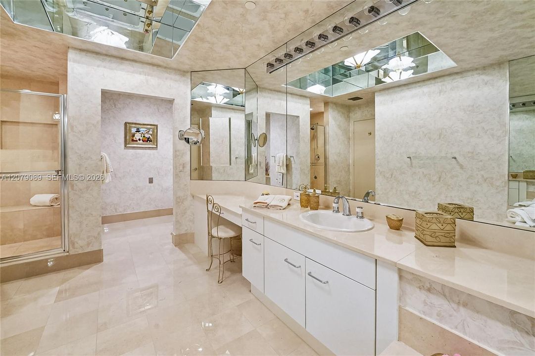 For Sale: $1,450,000 (3 beds, 3 baths, 2750 Square Feet)