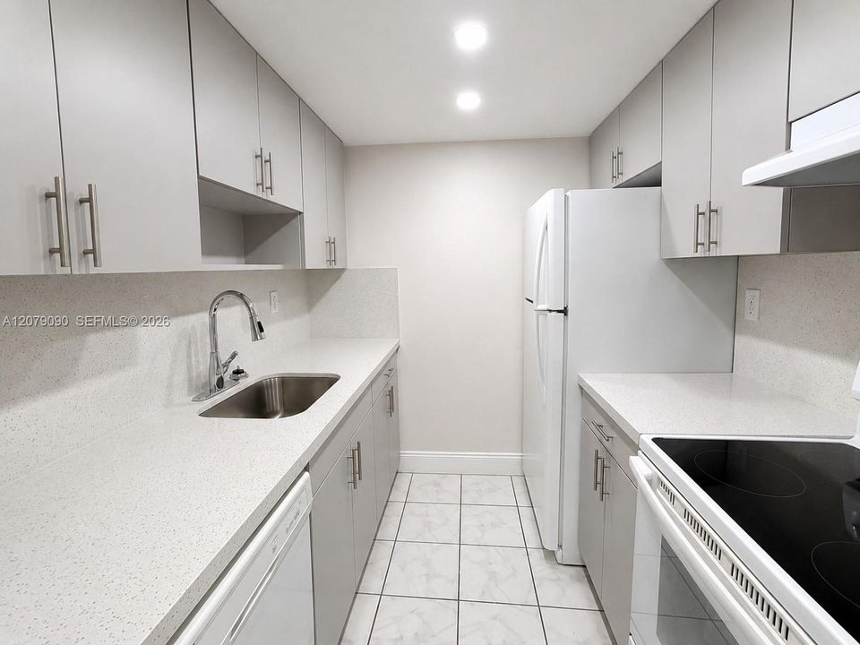 В аренду: $1,750 (1 спален, 1 ванн, 0 Квадратных фут)