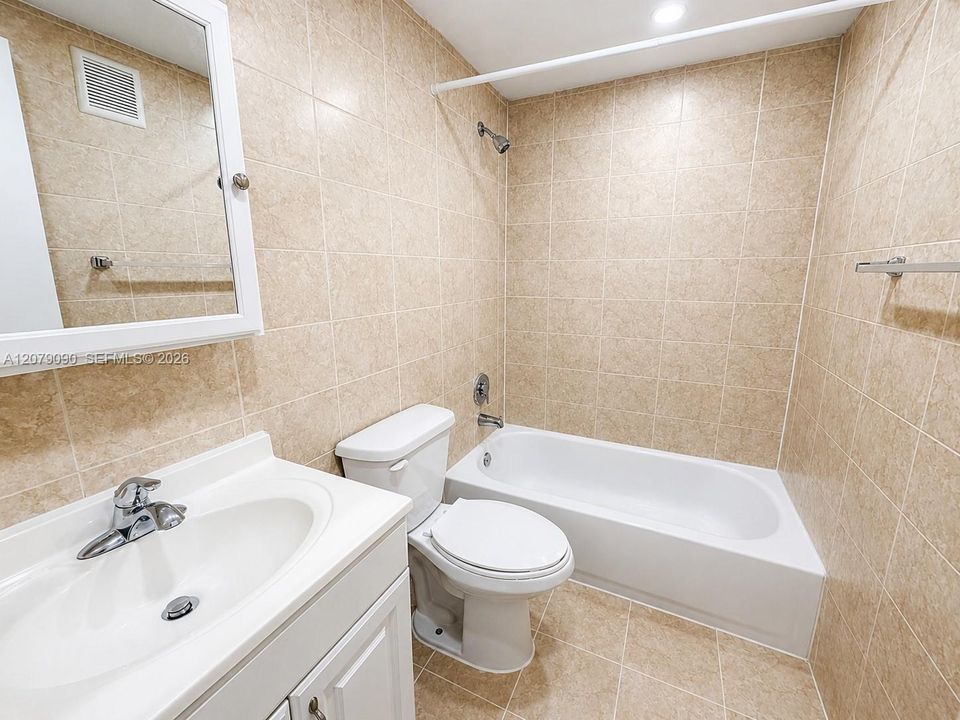 В аренду: $1,750 (1 спален, 1 ванн, 0 Квадратных фут)