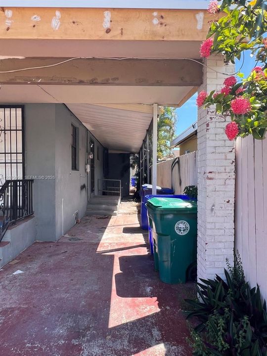 For Rent: $1,700 (1 beds, 1 baths, 2000 Square Feet)