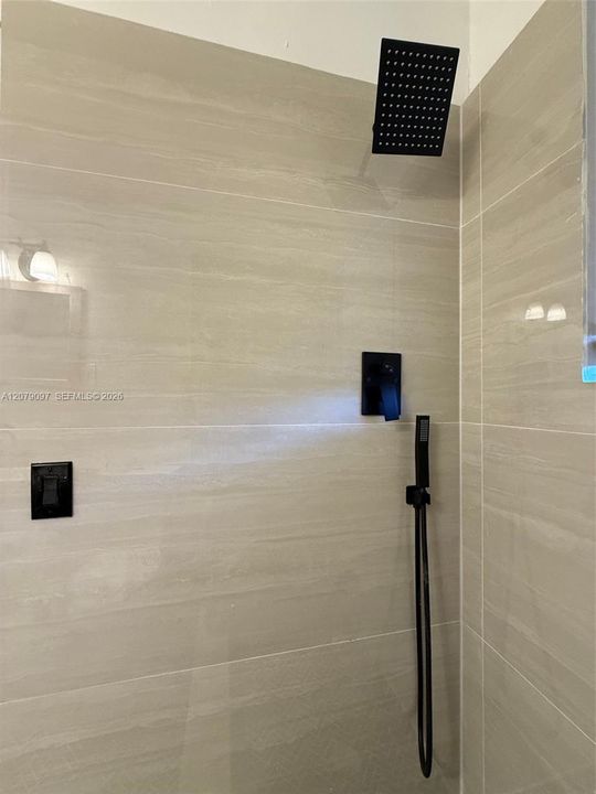 For Rent: $1,480 (1 beds, 1 baths, 500 Square Feet)