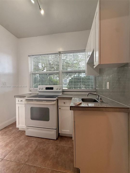 For Rent: $1,480 (1 beds, 1 baths, 500 Square Feet)