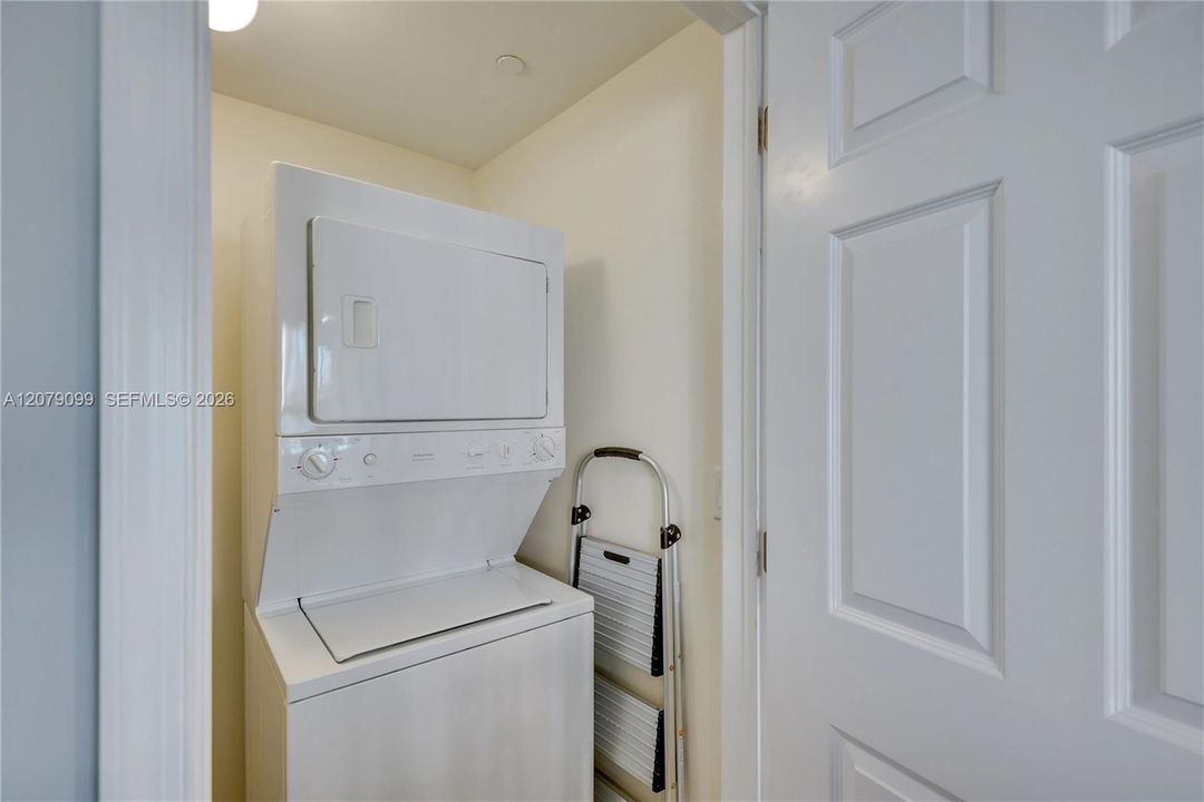 На продажу: $399,500 (3 спален, 3 ванн, 0 Квадратных фут)