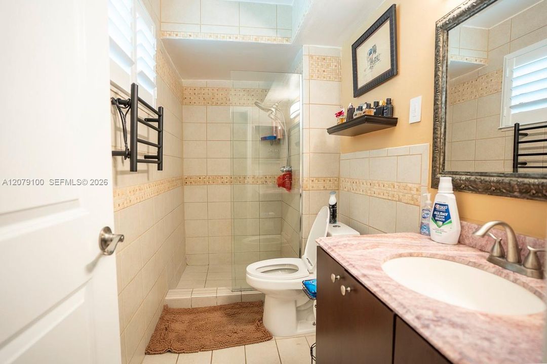 На продажу: $875,900 (4 спален, 2 ванн, 2232 Квадратных фут)