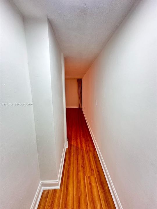 En Renta: $2,350 (2 camas, 1 baños, 866 Pies cuadrados)