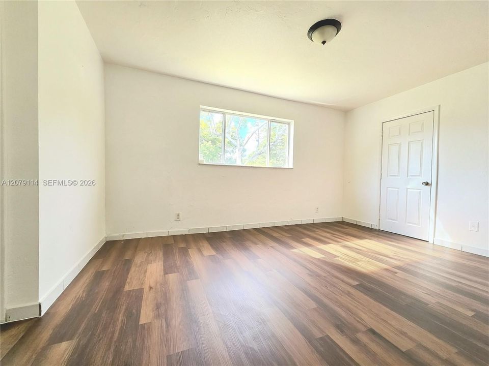 For Rent: $2,600 (3 beds, 2 baths, 1286 Square Feet)