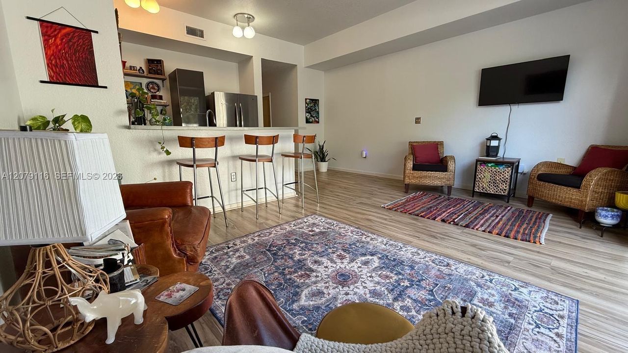 В аренду: $3,700 (3 спален, 2 ванн, 1590 Квадратных фут)