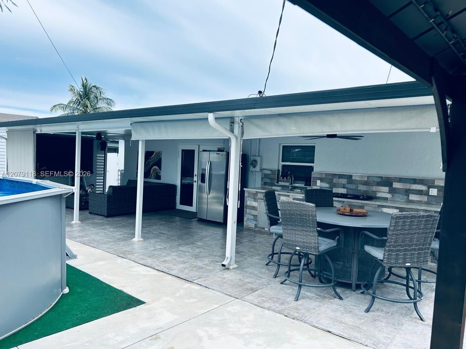 For Sale: $659,000 (3 beds, 2 baths, 1272 Square Feet)