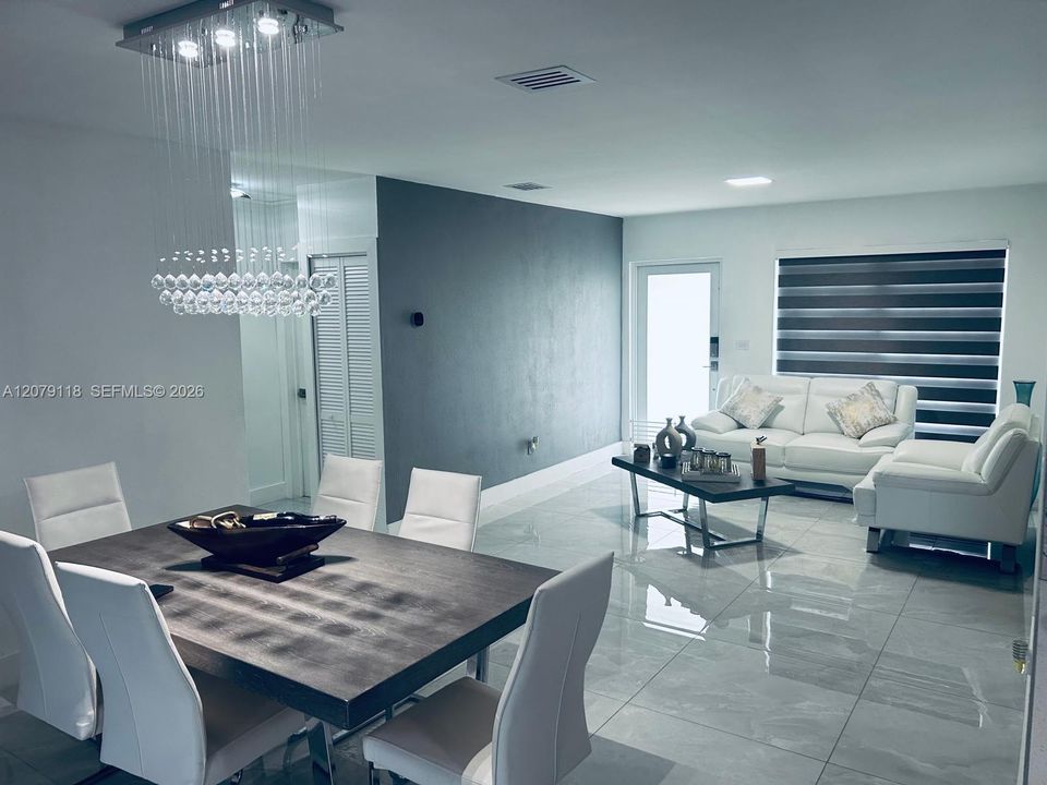 For Sale: $659,000 (3 beds, 2 baths, 1272 Square Feet)