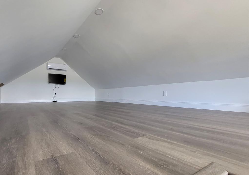 Bonus Room
