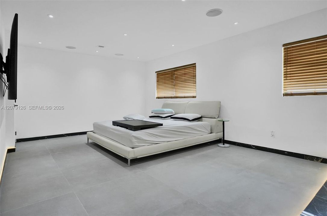 В аренду: $14,000 (4 спален, 3 ванн, 2845 Квадратных фут)