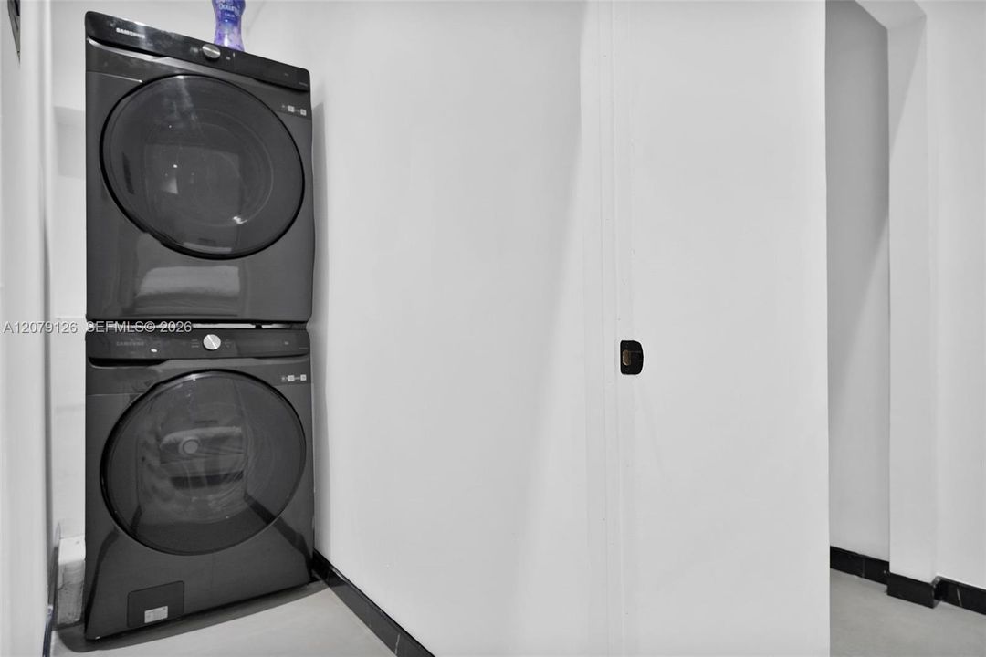 В аренду: $14,000 (4 спален, 3 ванн, 2845 Квадратных фут)
