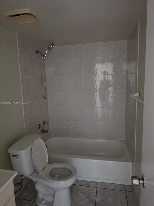 For Sale: $99,000 (2 beds, 2 baths, 800 Square Feet)