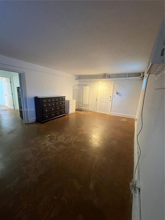 На продажу: $193,900 (1 спален, 1 ванн, 730 Квадратных фут)