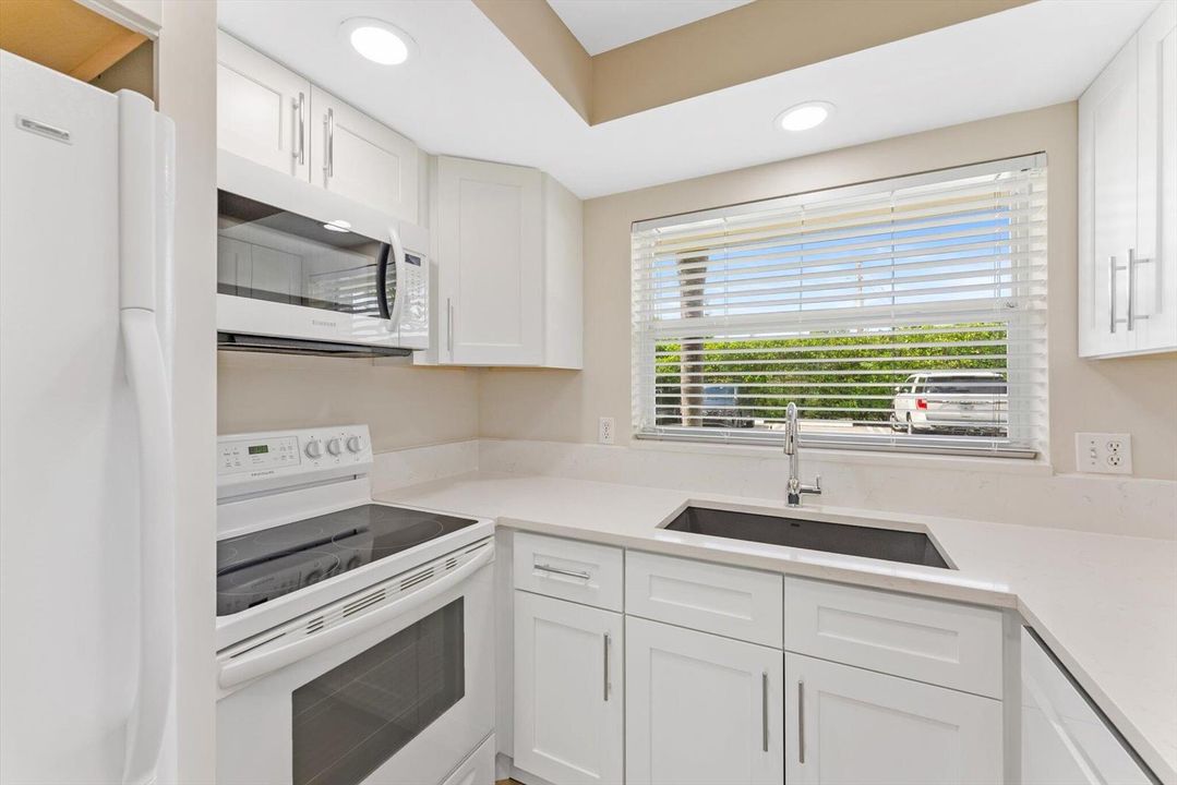 478 tequesta dr 115