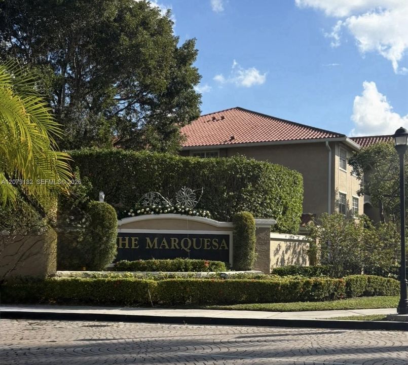 For Rent: $2,650 (2 beds, 2 baths, 1130 Square Feet)