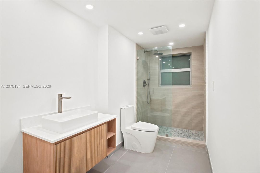 For Sale: $935,000 (2 beds, 2 baths, 2045 Square Feet)