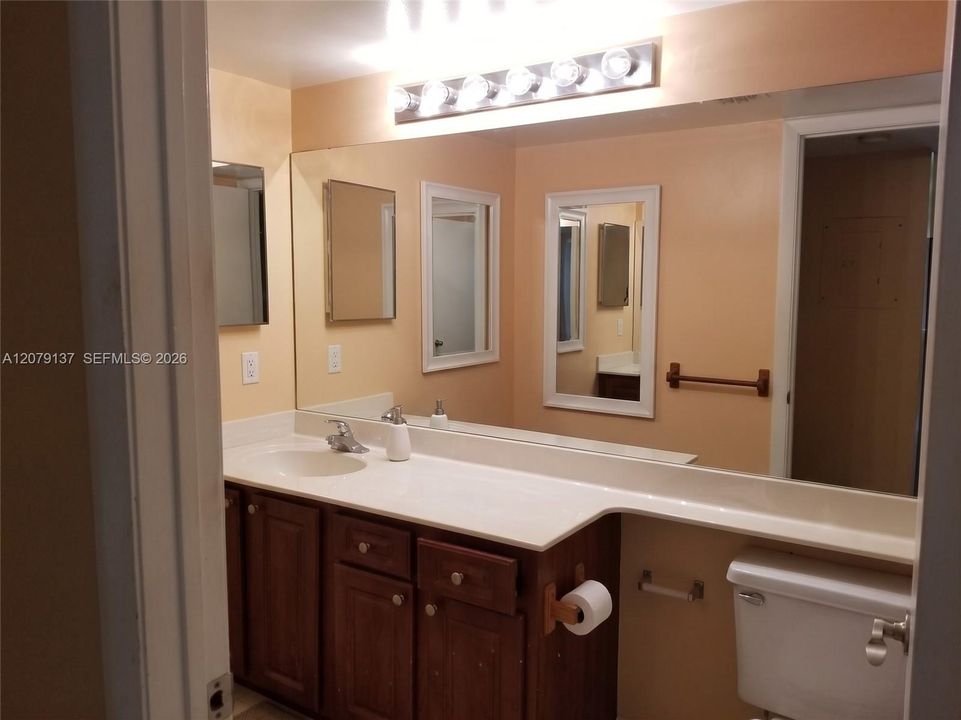 En Venta: $157,000 (1 camas, 1 baños, 695 Pies cuadrados)
