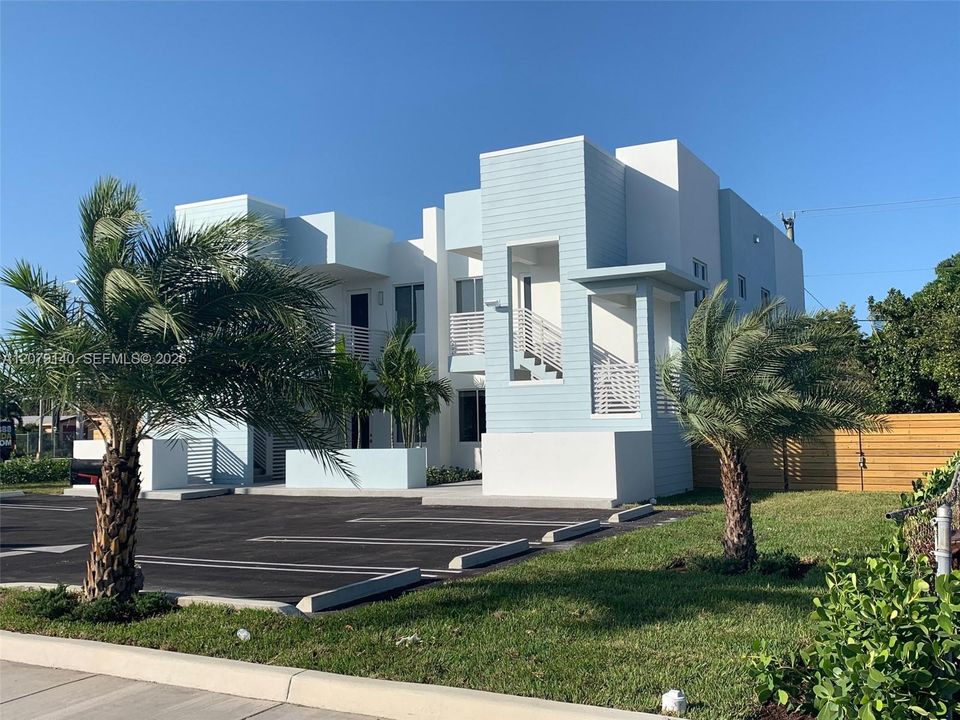 В аренду: $2,800 (3 спален, 2 ванн, 1350 Квадратных фут)