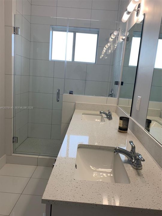 В аренду: $2,800 (3 спален, 2 ванн, 1350 Квадратных фут)