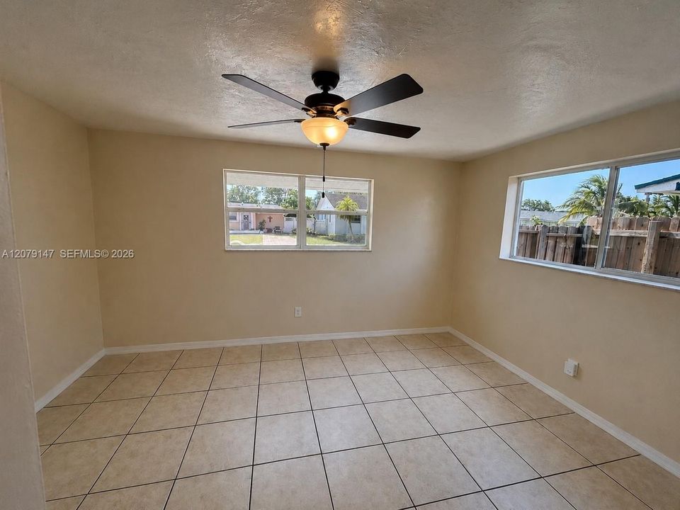 For Rent: $3,000 (3 beds, 2 baths, 2273 Square Feet)