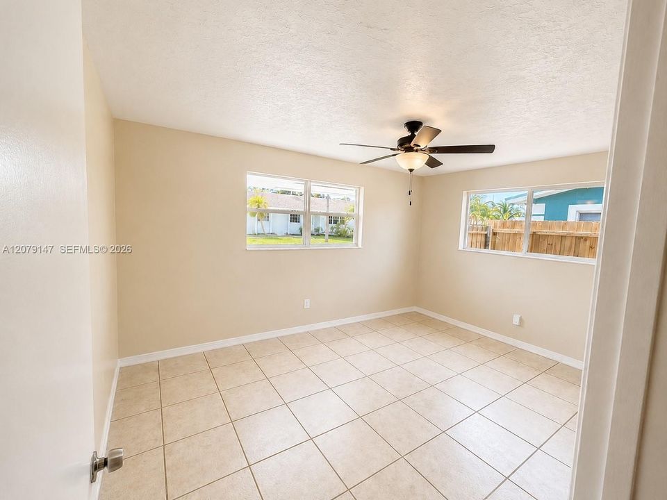 For Rent: $3,000 (3 beds, 2 baths, 2273 Square Feet)